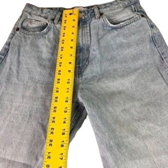 Zara High Rise Jeans Women's Size 10 Light Wash Blue Straight - Picture 12 of 13